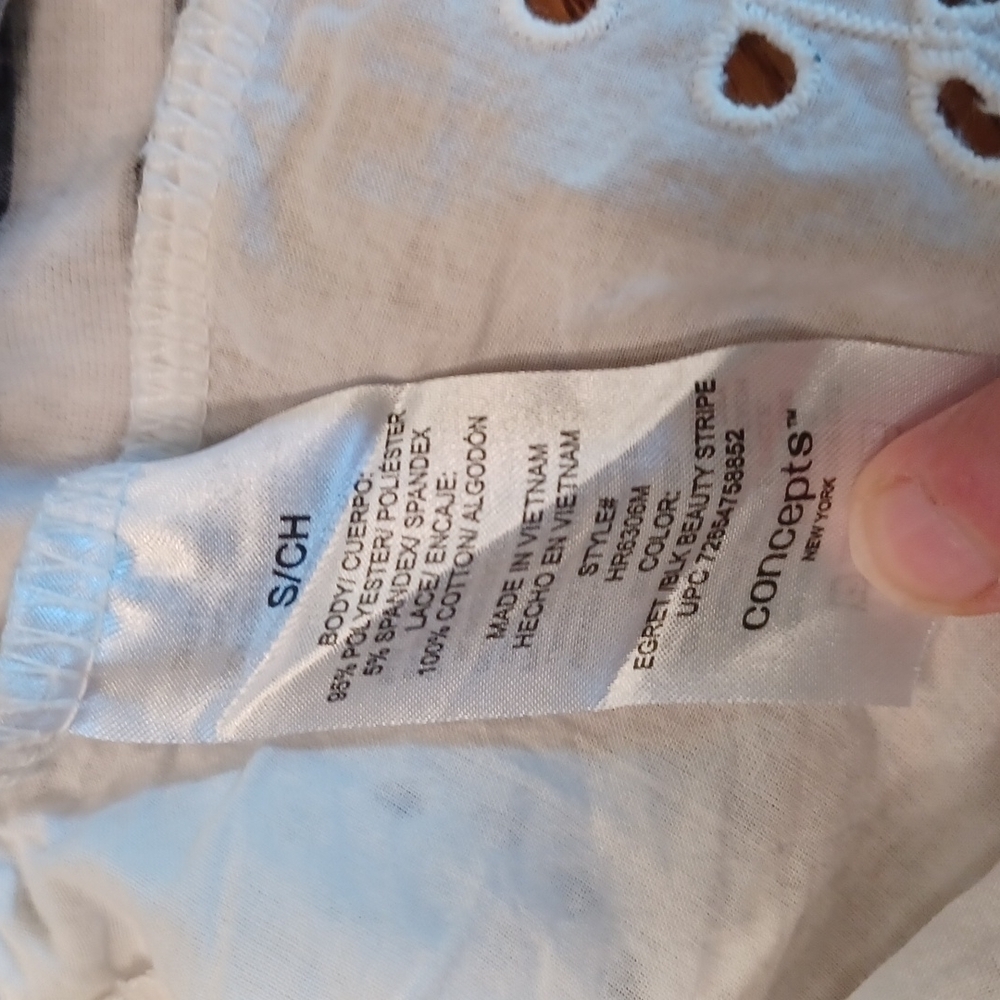 CONCEPTS Short Sleeve Pullover Top - Picture 7 of 8